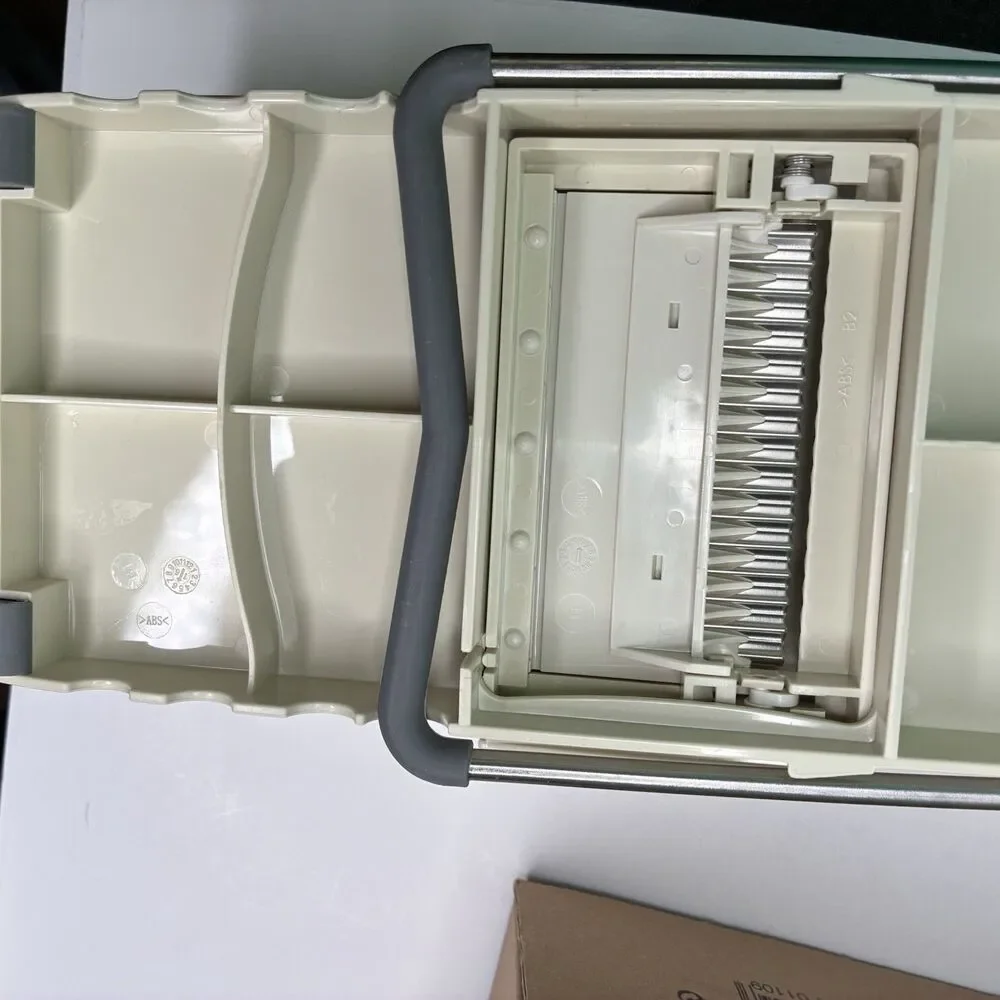 Pampered Chef Ultimate Mandoline Slicer Complete With All 4 Blades #1109 EUC
